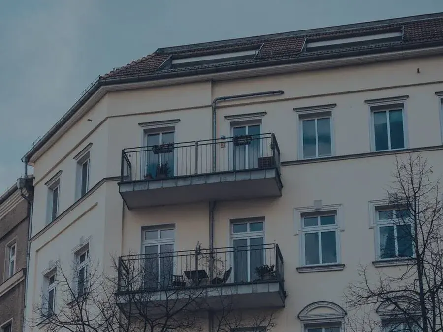 Fasáda činžovního domu rezidenčního charakteru
